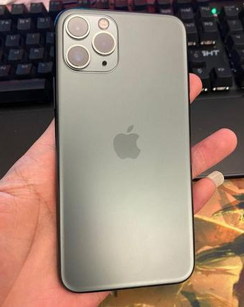 港南苹果维修点分享iPhone 11 Pro黑屏小众故障解析 